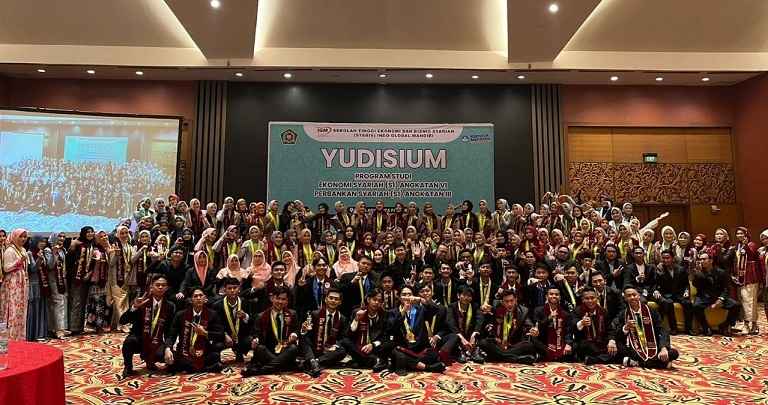 Yudisium STEBIS Indo Global Mandiri Siap berkontribusi dalam ekonomi bisnis dan pelayanan perbankan 